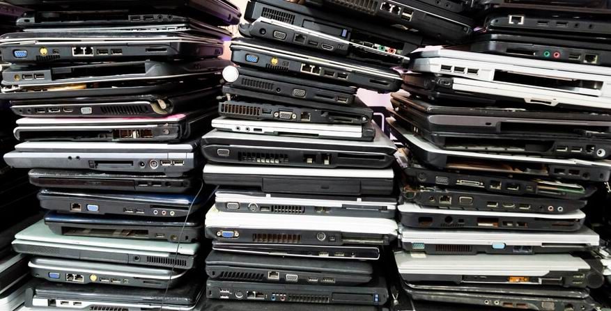 100g Assorted Laptop Screws | Mixed Tiny Fasteners for Repair and Salvage