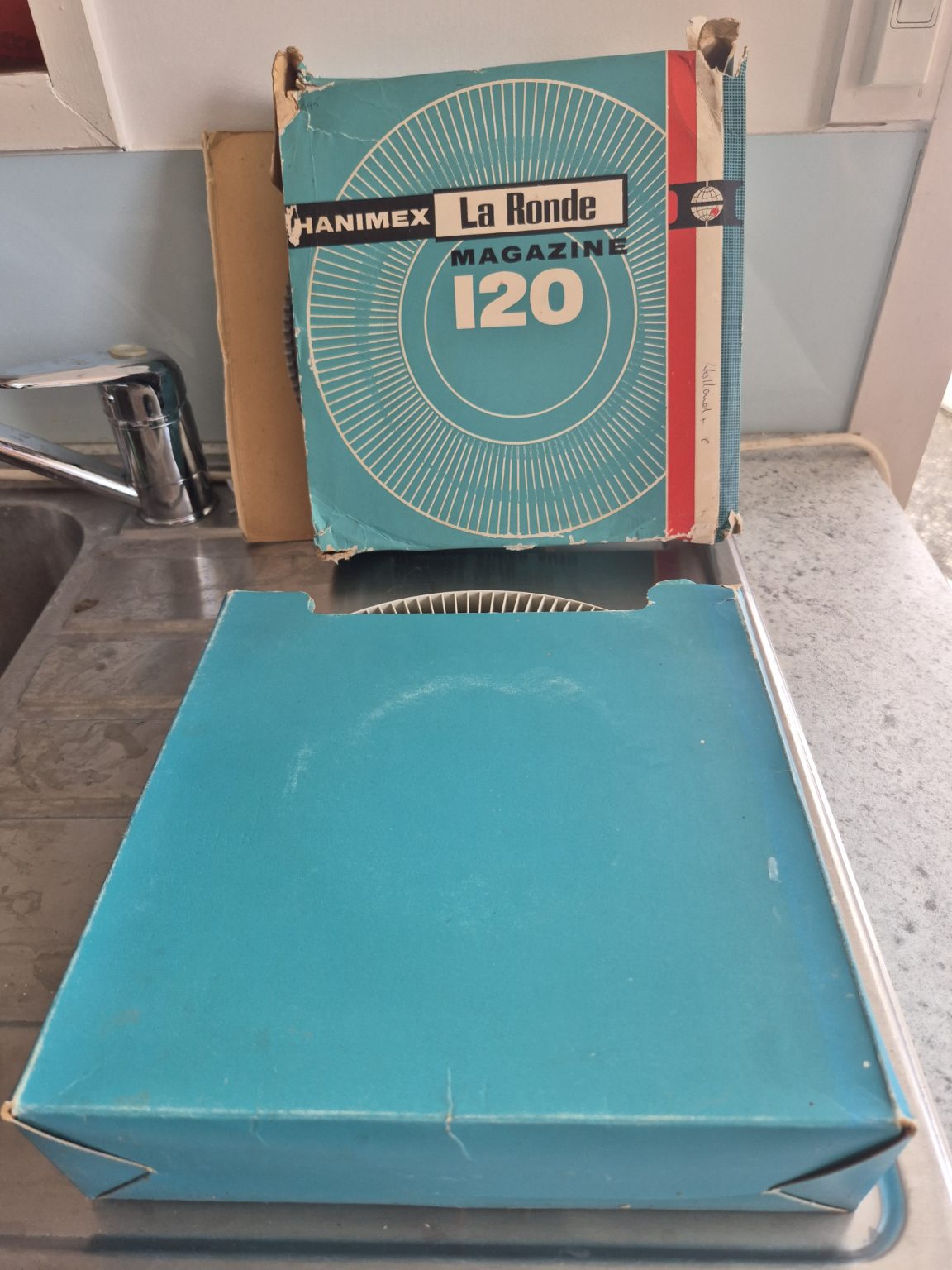 Slide Projector - La Ronde Vintage With Original Box and Magazines