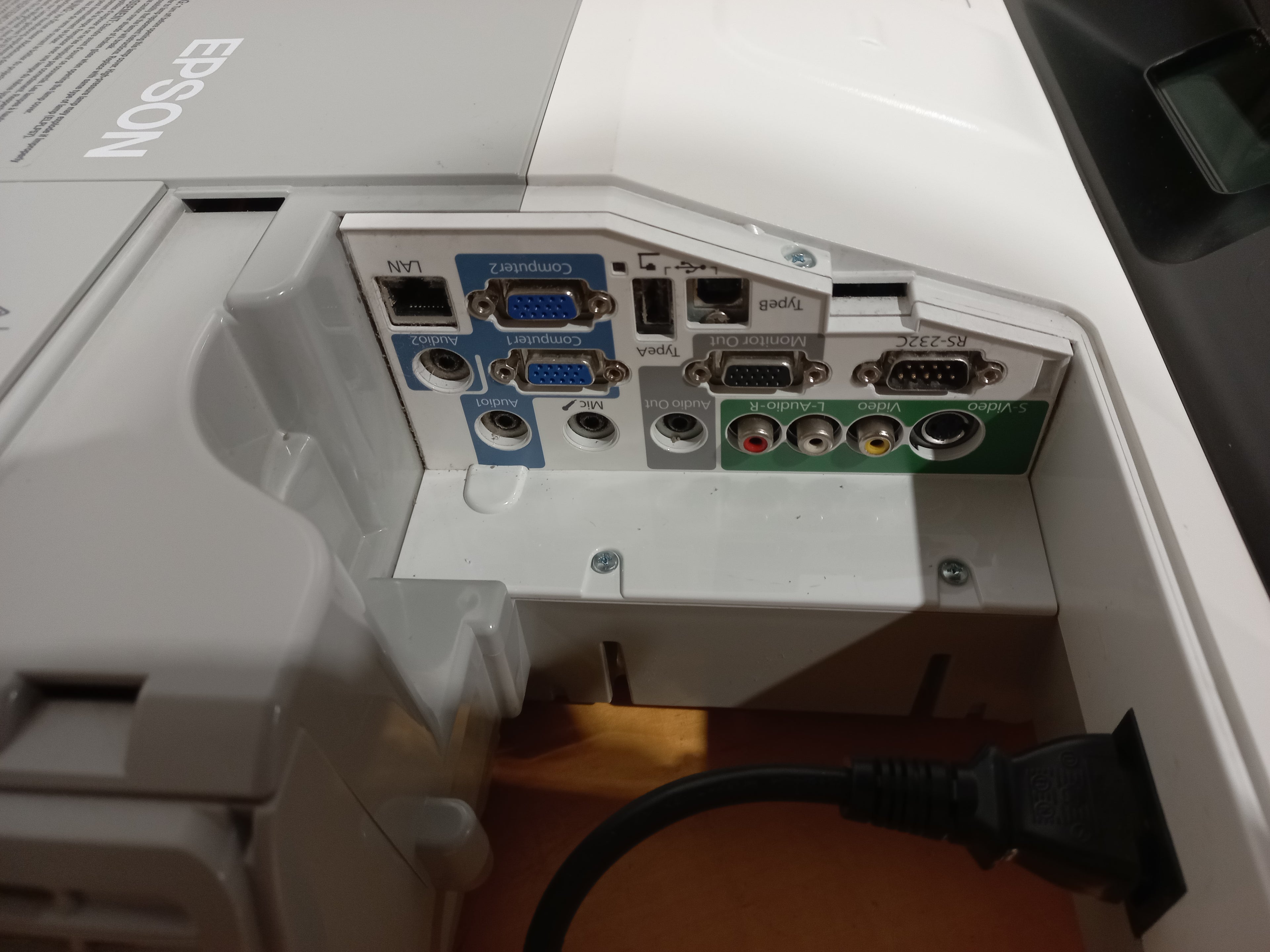 🎥 Projector - Epson EB-460 Ultra Short Throw (Model H343B)