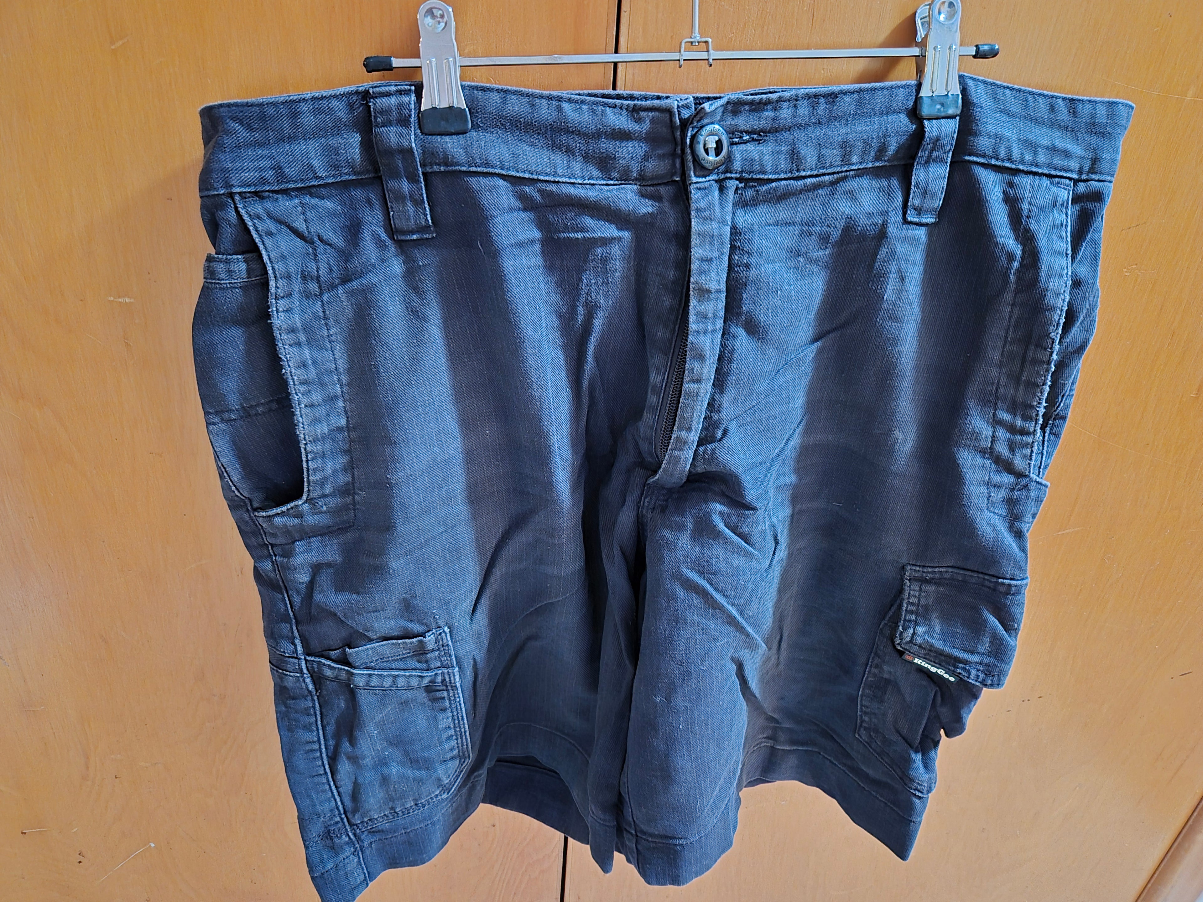 🛠️ King Gee Men's Black Denim Shorts – Size 97R 🛠️