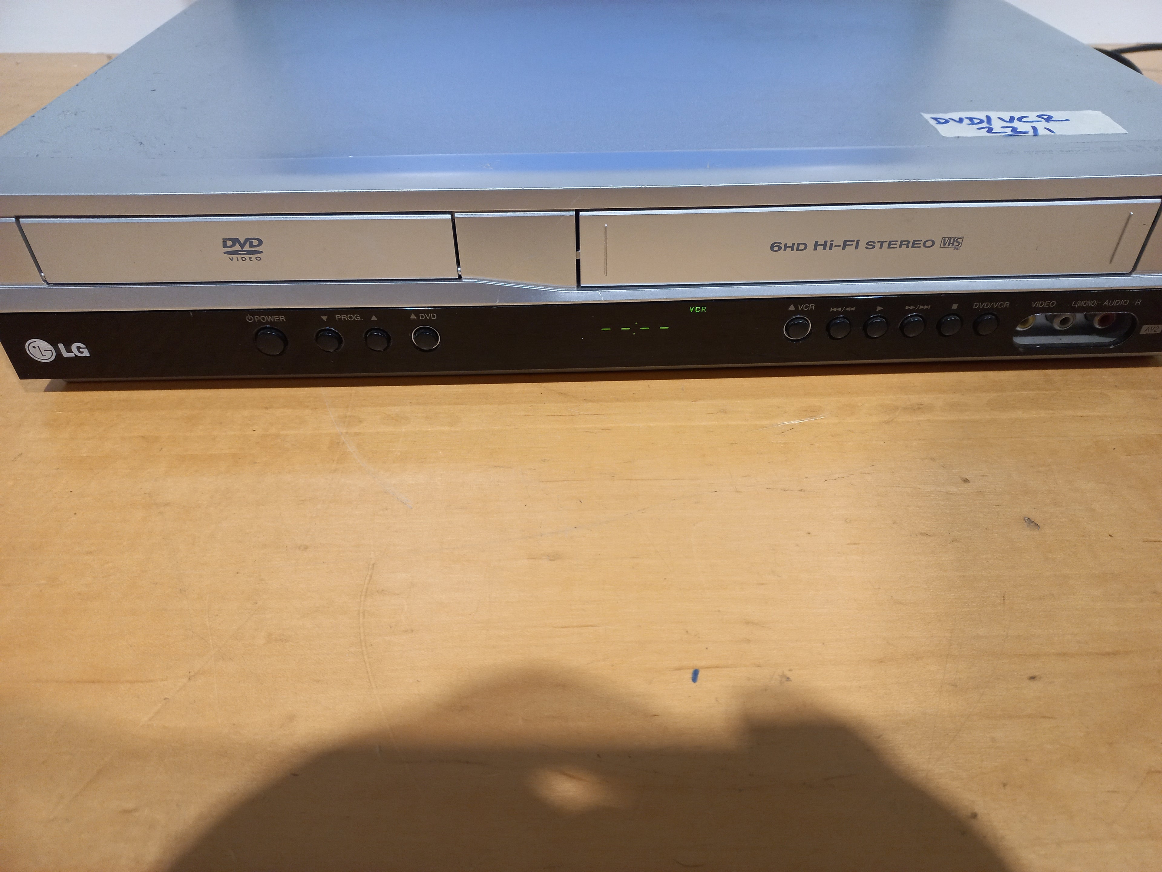 📼 LG DVD/VHS Combo Player – Model V271