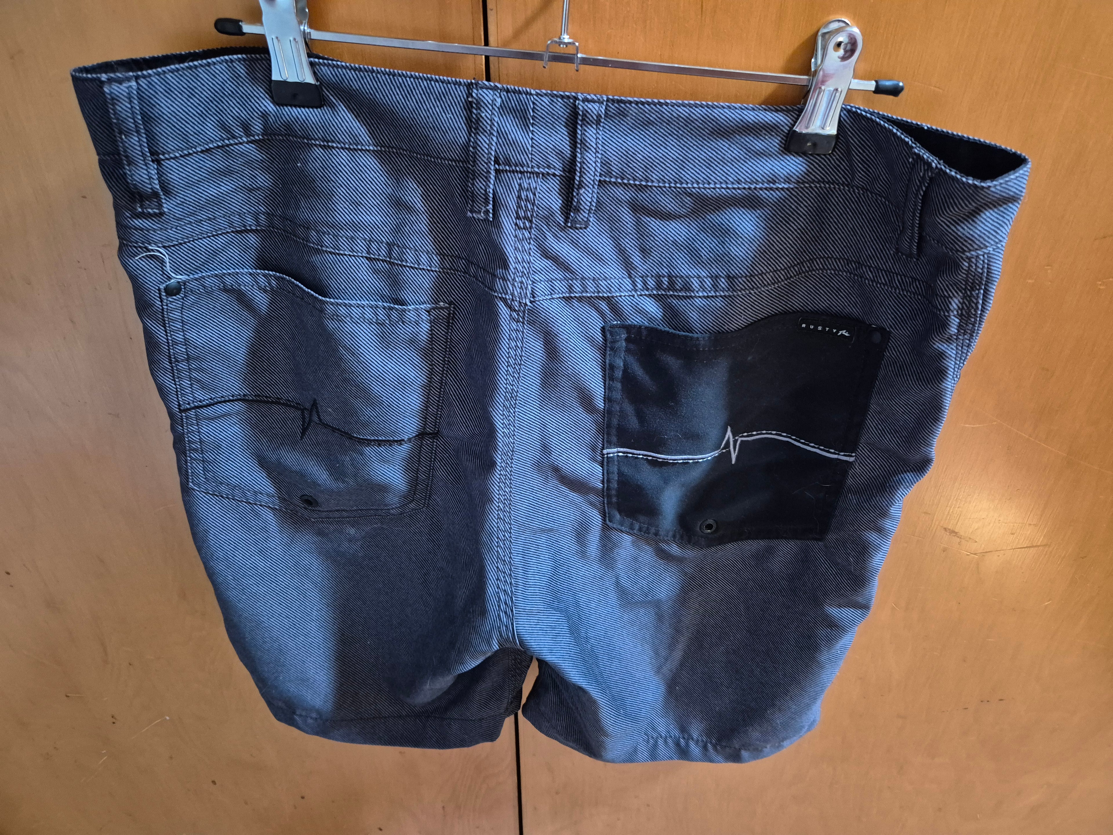 🩳 Rusty Men’s Casual Shorts – Approx. Size 32 (40cm Waist) 🖤