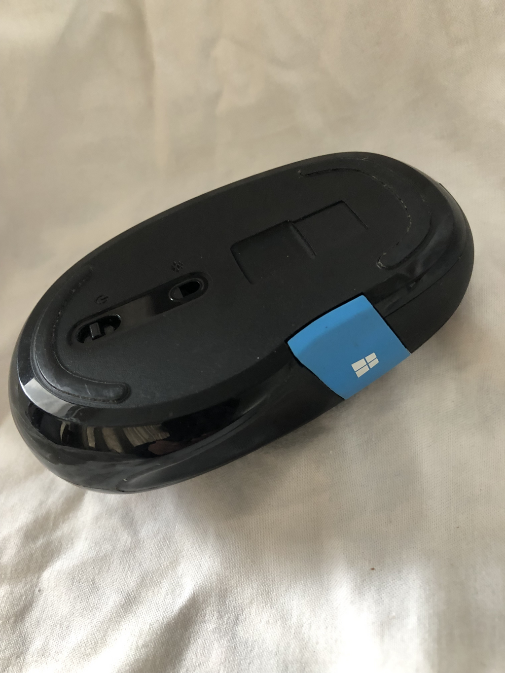 Microsoft Wireless Mouse with USB Receiver
