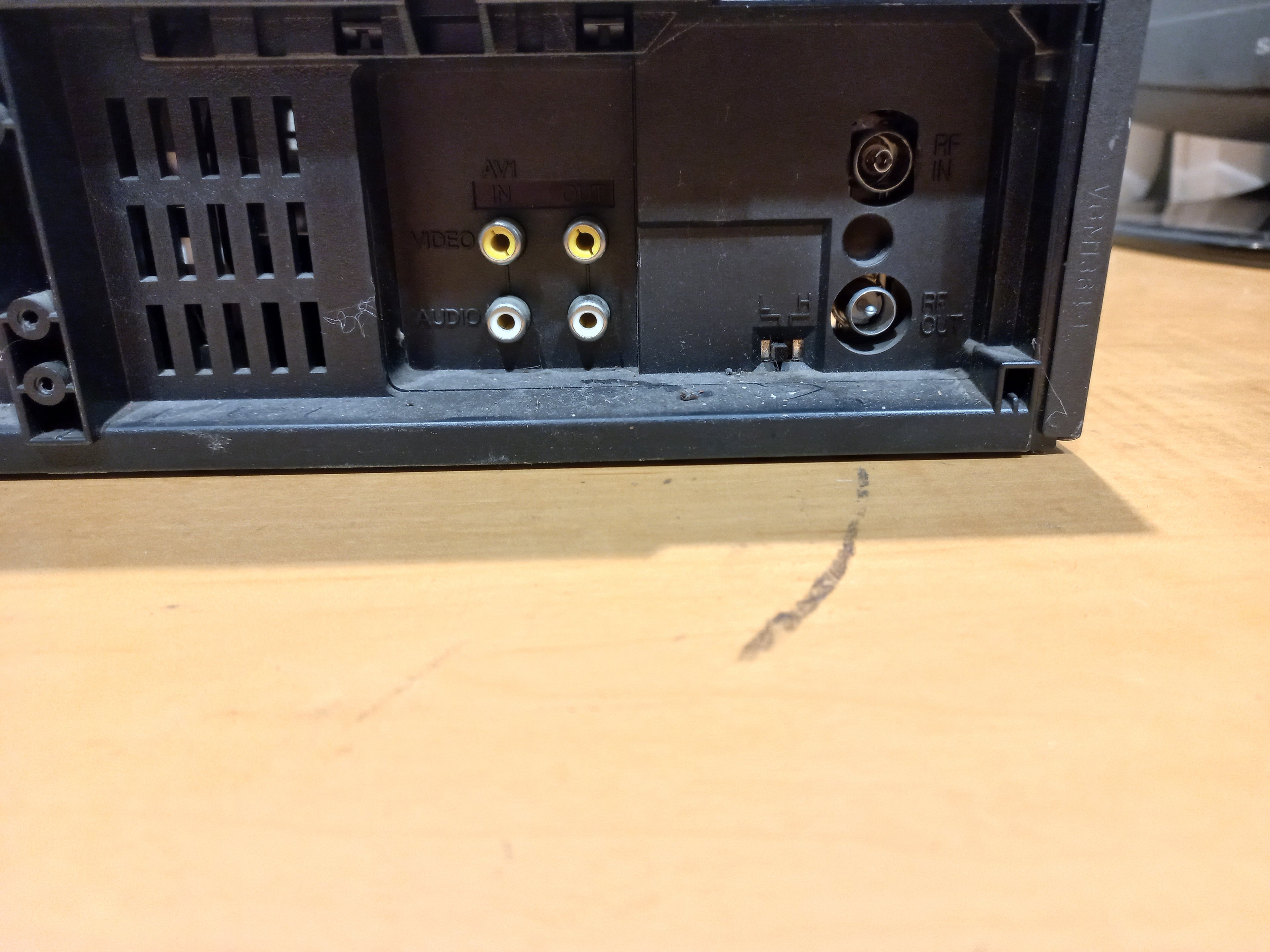 Panasonic VHS Player – Model NV-SD270EA