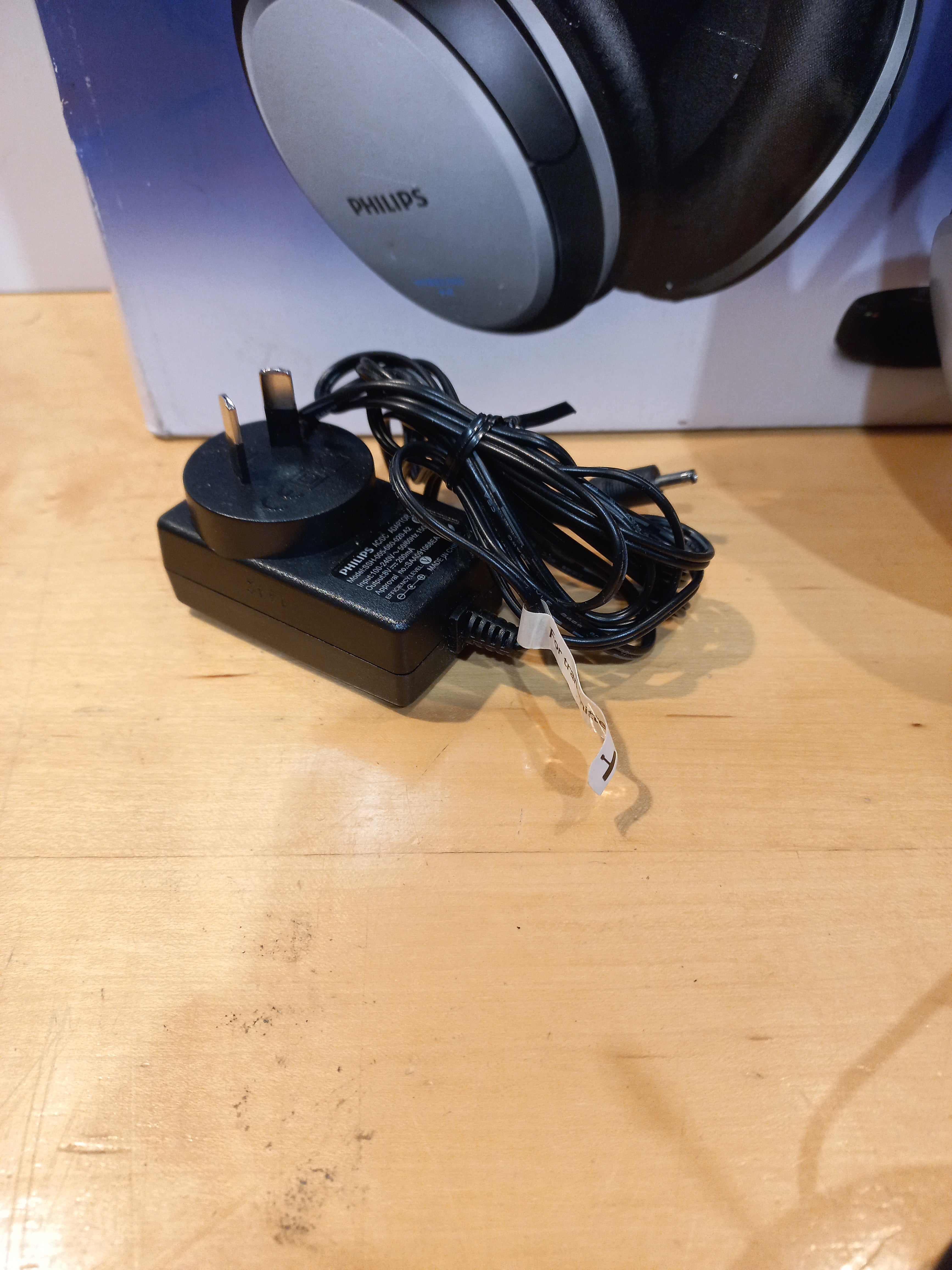 🎧 Philips SHC5100 Wireless Headphones – Brand New in Box