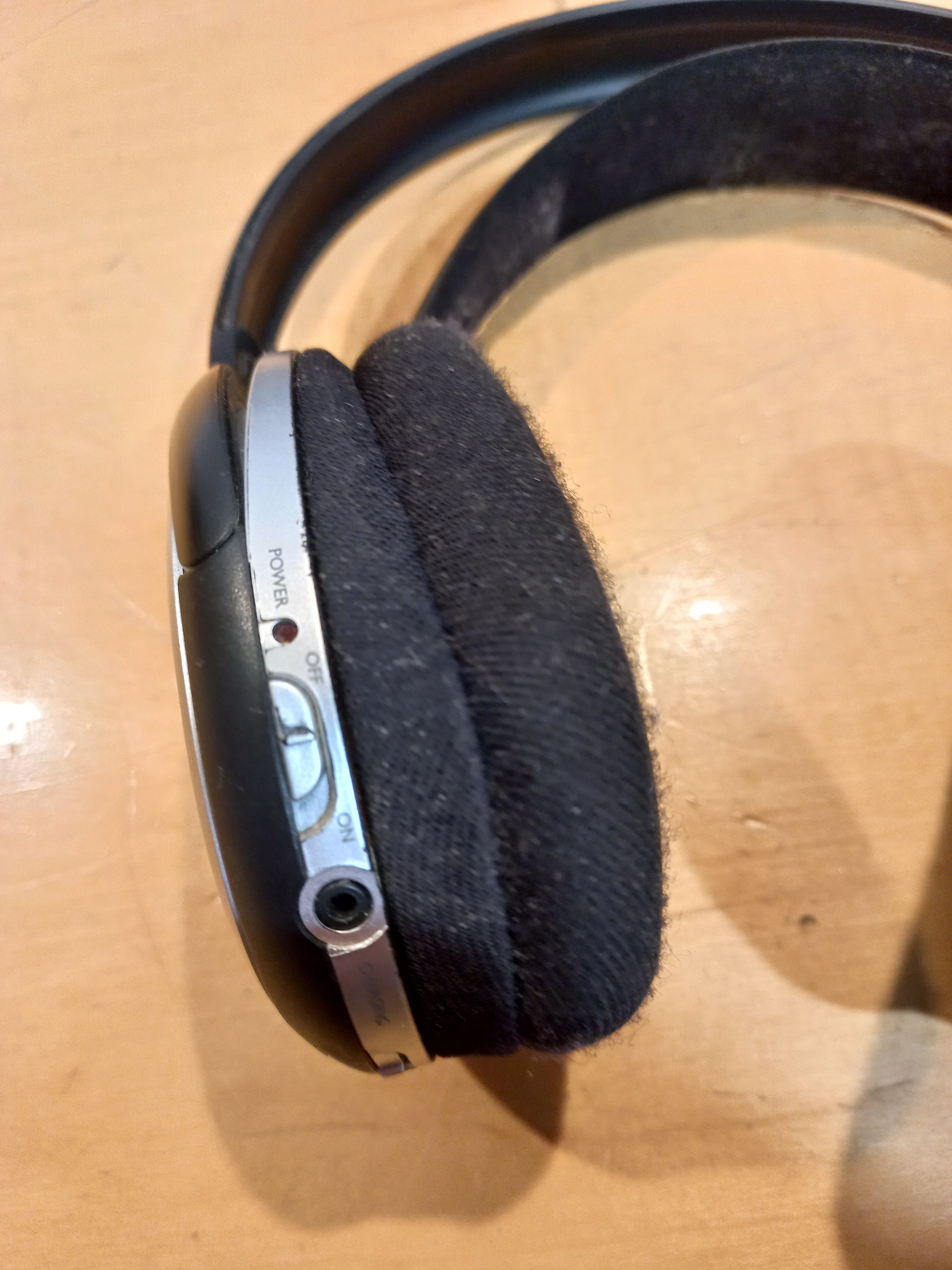 🎧 Philips SHC5100 Wireless Headphones – Brand New in Box