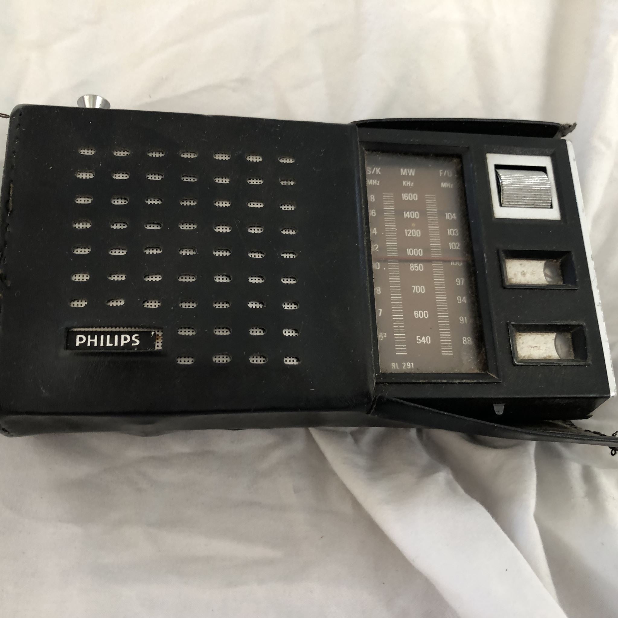Vintage Philips RL291 AM/FM Portable Transistor Radio with Original Carry Case