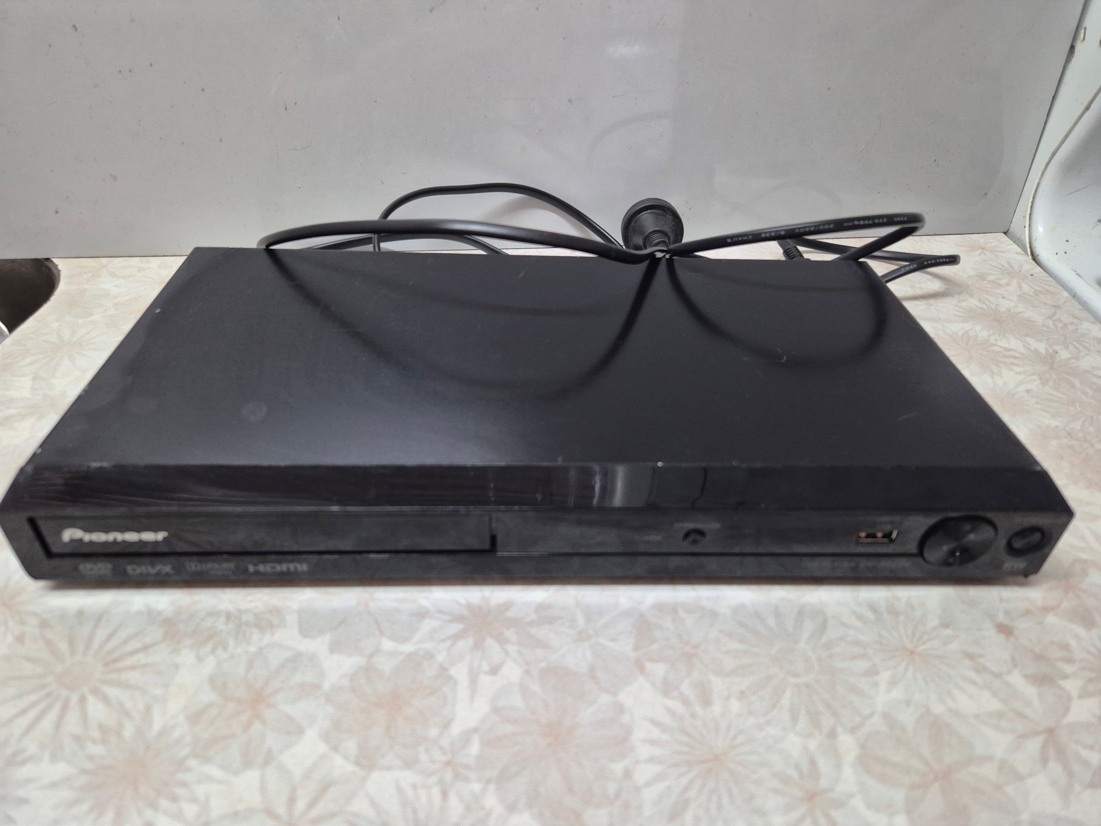 Pioneer DVD Player – Model DV-3022V with HDMI