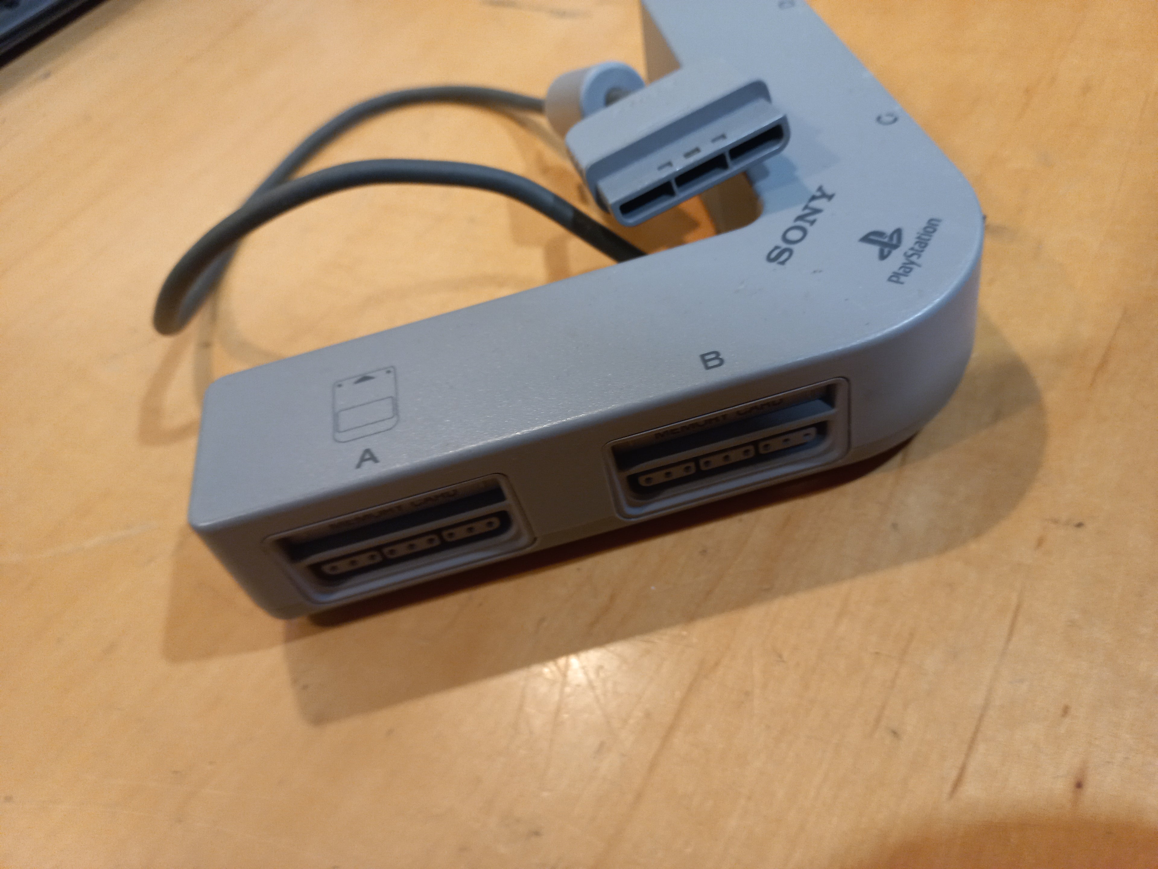 🎮 PlayStation One – 4-Port Extender (Elbow Shaped)
