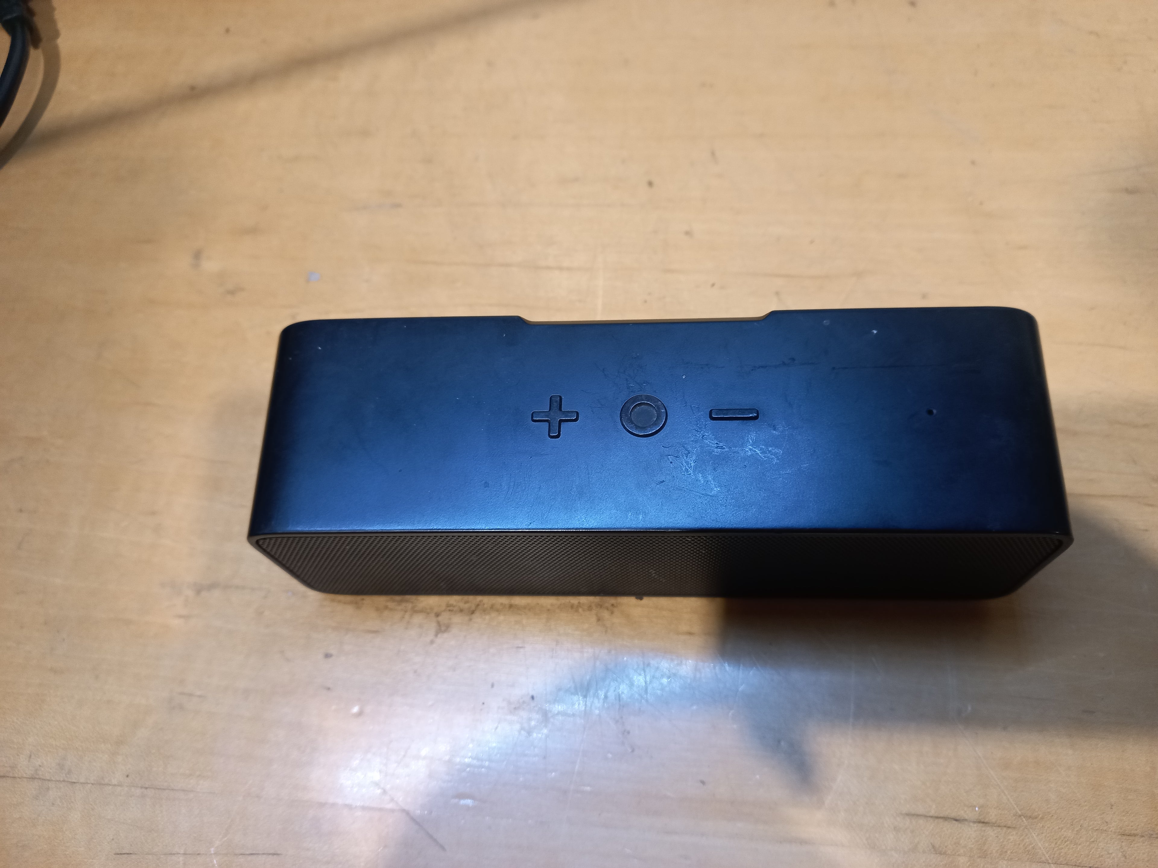 ⭐ Razer Leviathan Mini Bluetooth Speaker