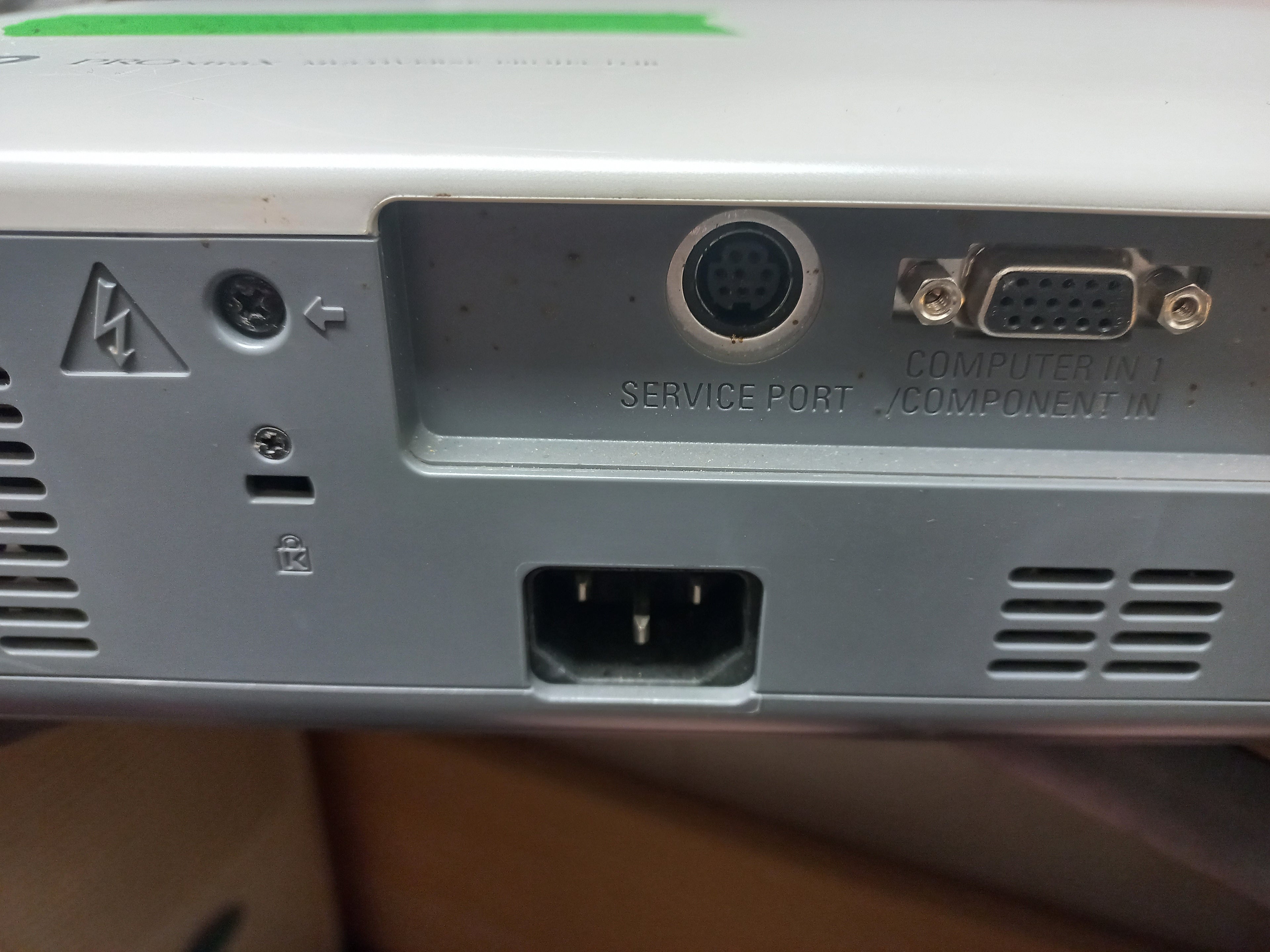 Sanyo Pro xtraX Multimedia Projector – PLC-XU75