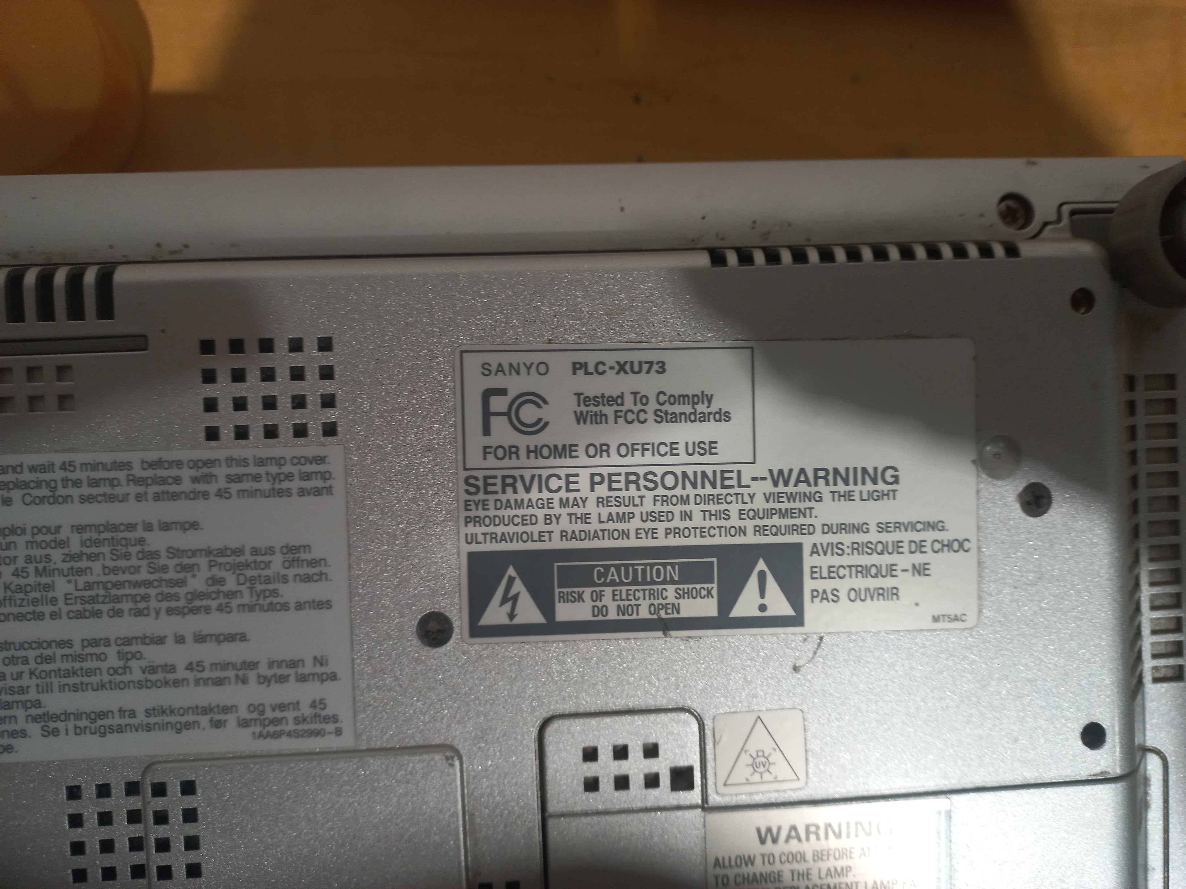 🎥 Sanyo PRO xtraX Multiverse Projector – Model PLC-XU73