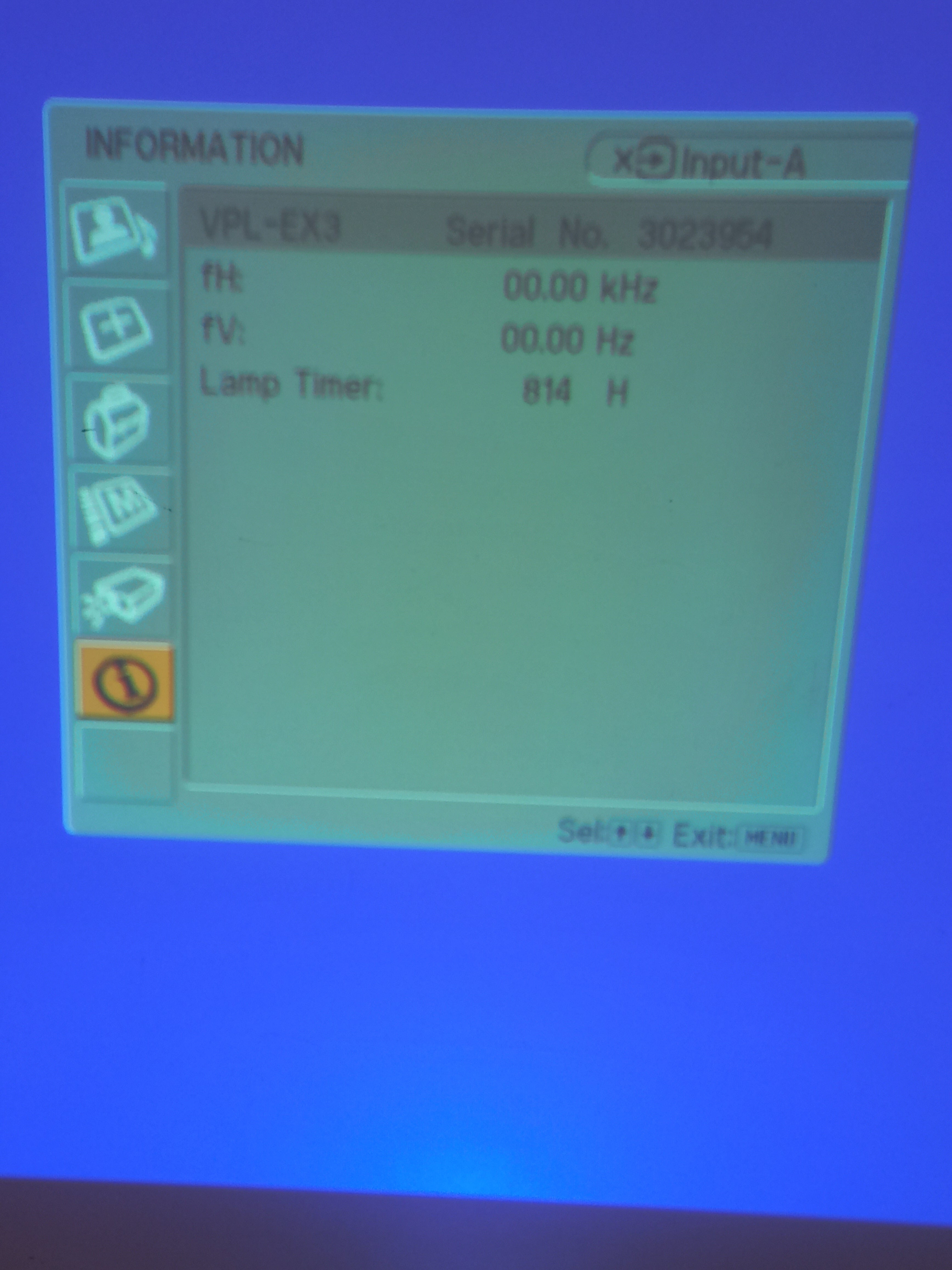 Sony VPL‑EX3 XGA Projector – Good Clean Working Condition – 814hrs Lamp