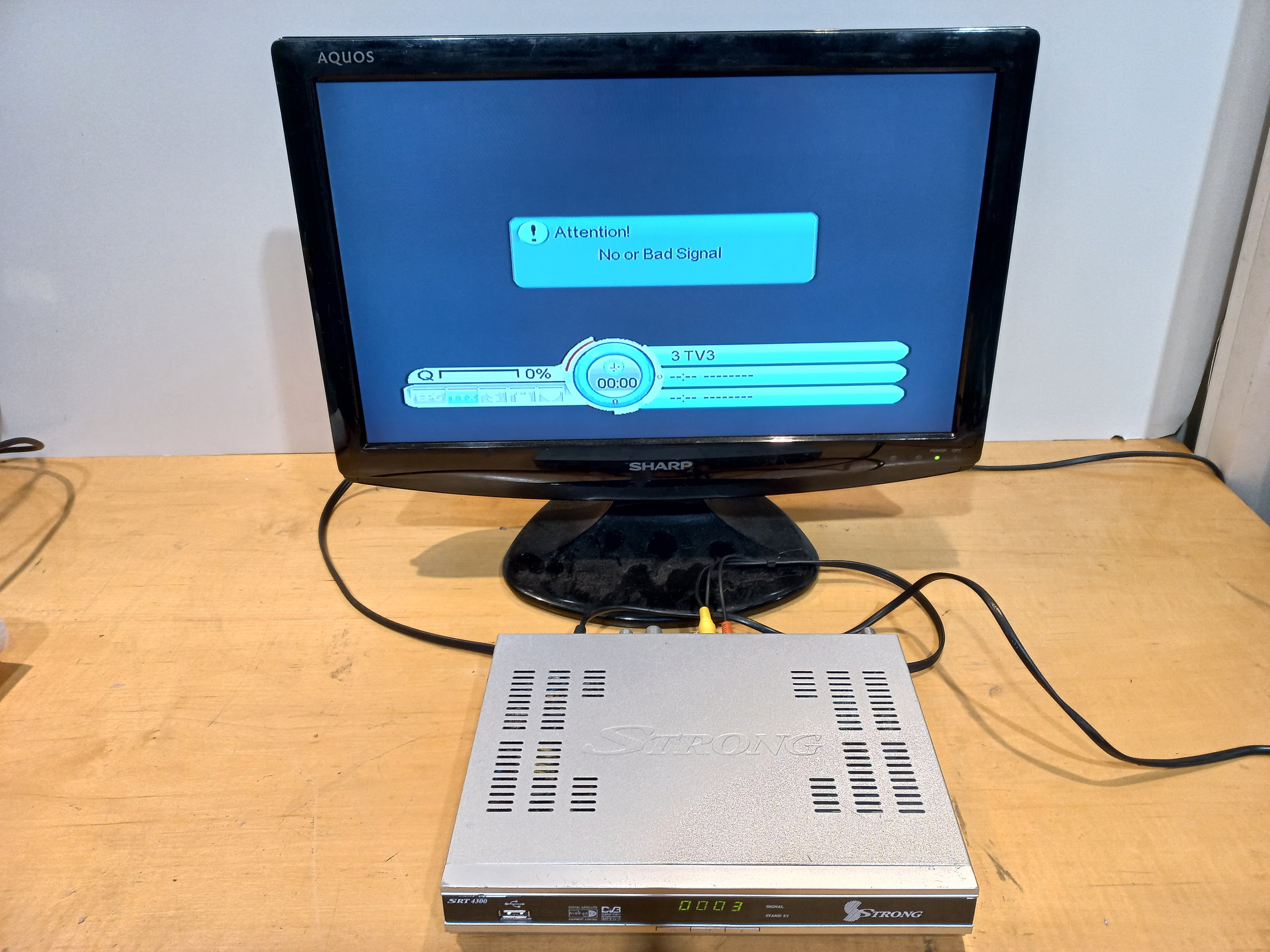 📦 Strong Freeview Satellite Receiver – Model SRT 4300