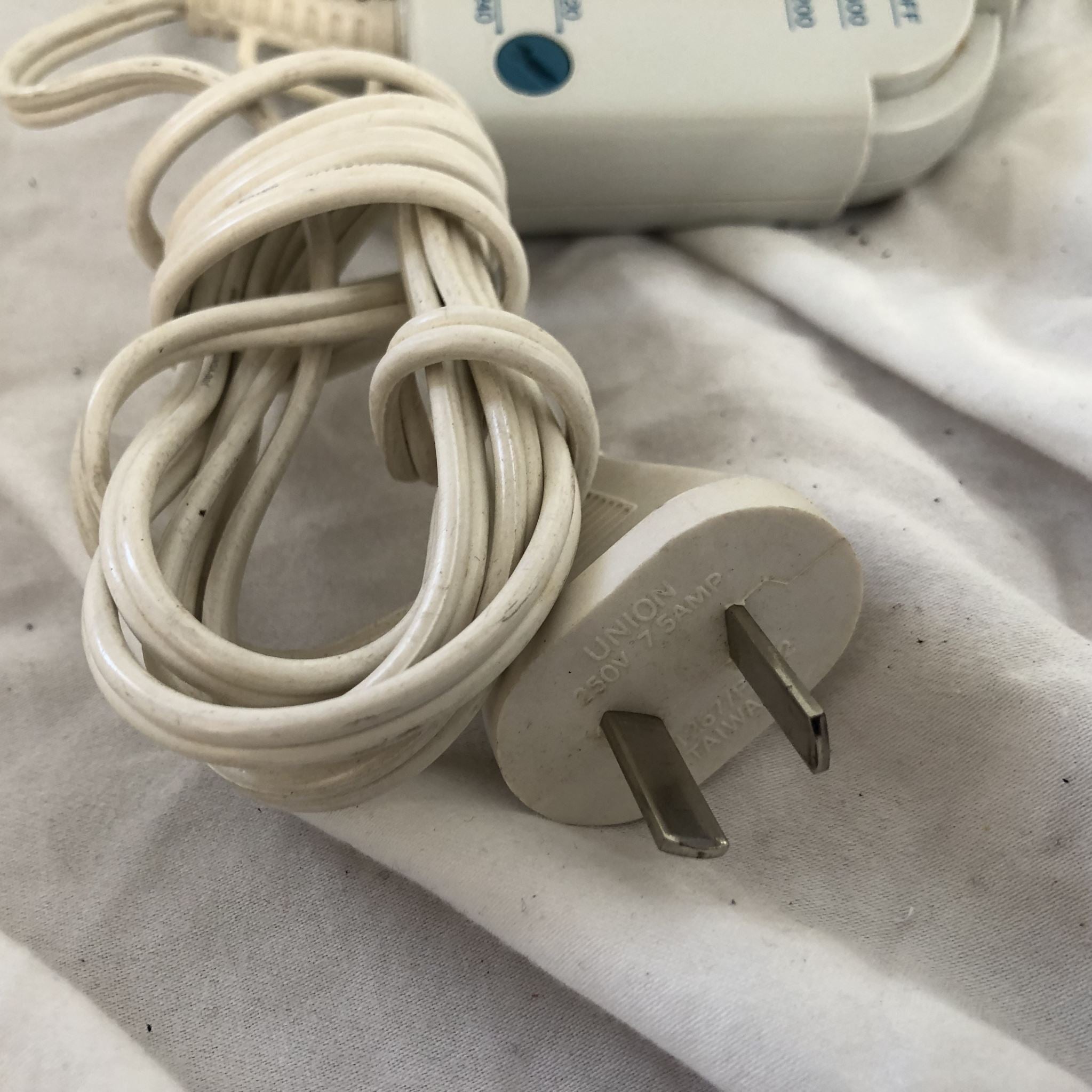 Philips Voyager 1200 Travel Hairdryer