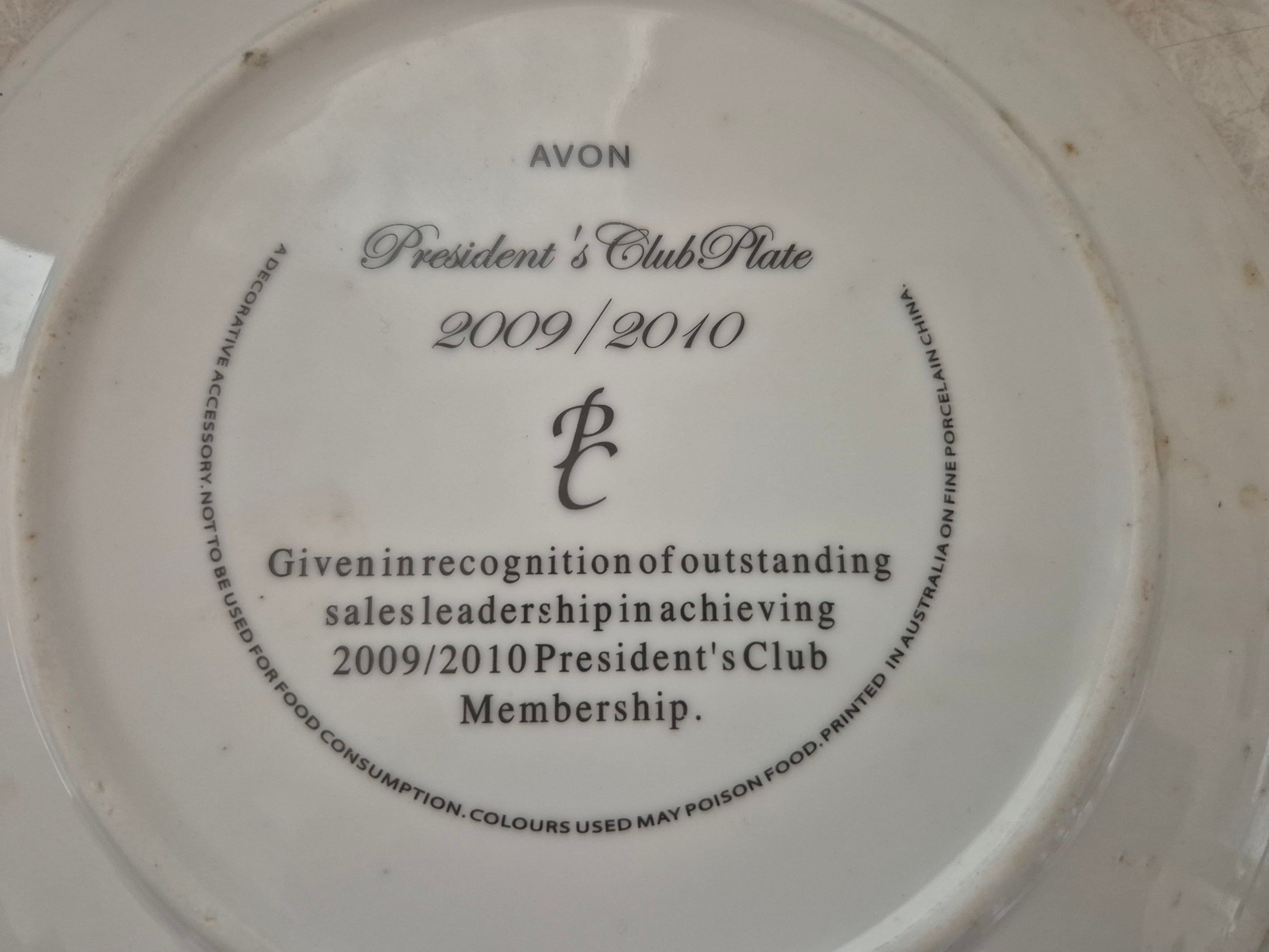 🌟 Avon 2009/2010 Presidents Club Plate – Collector’s Edition