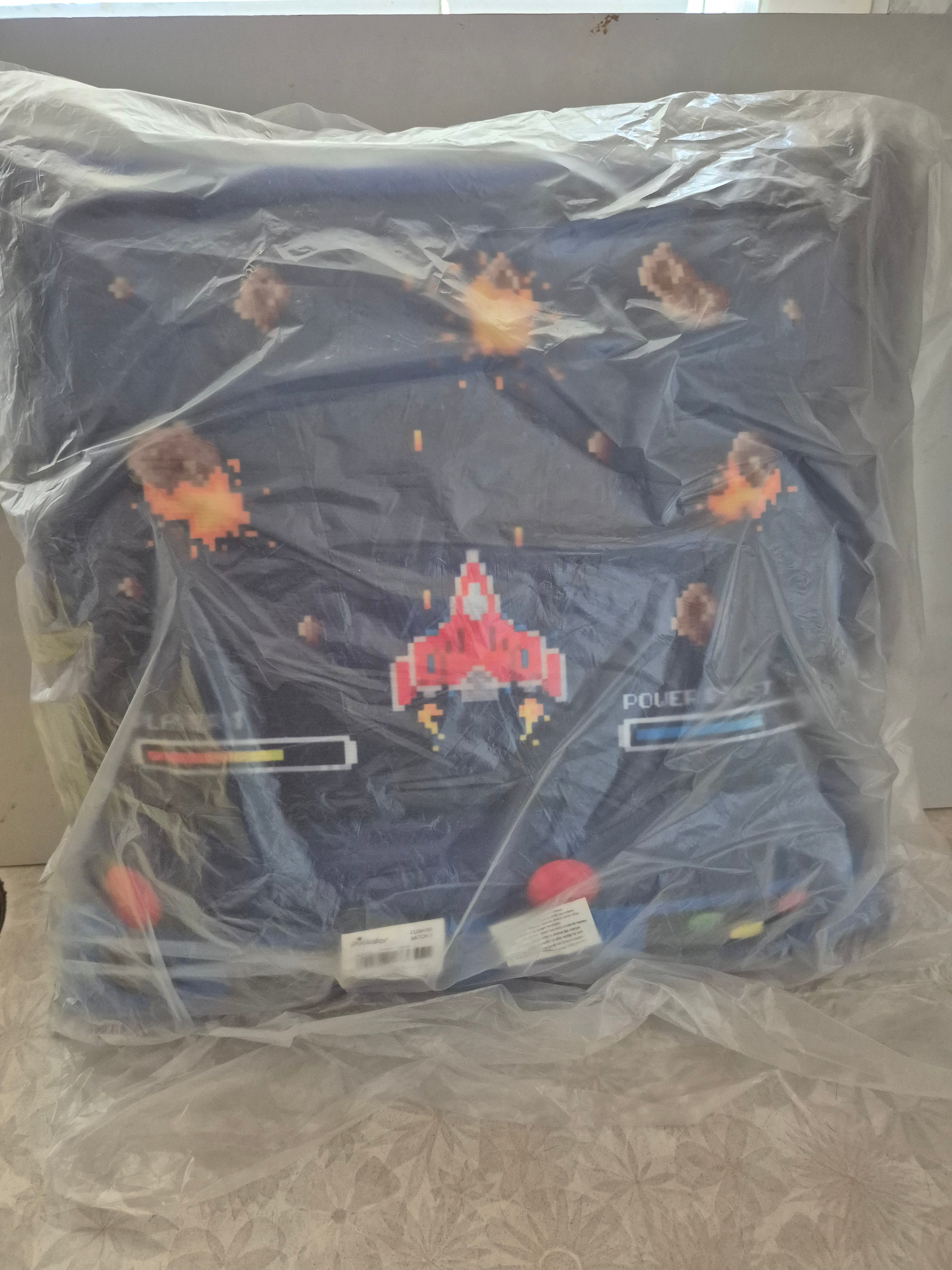 🛸 Puckator Boys’ Floor/Bed Cushion – Rocket &amp; Space Theme – 36cm x 36cm 🔵