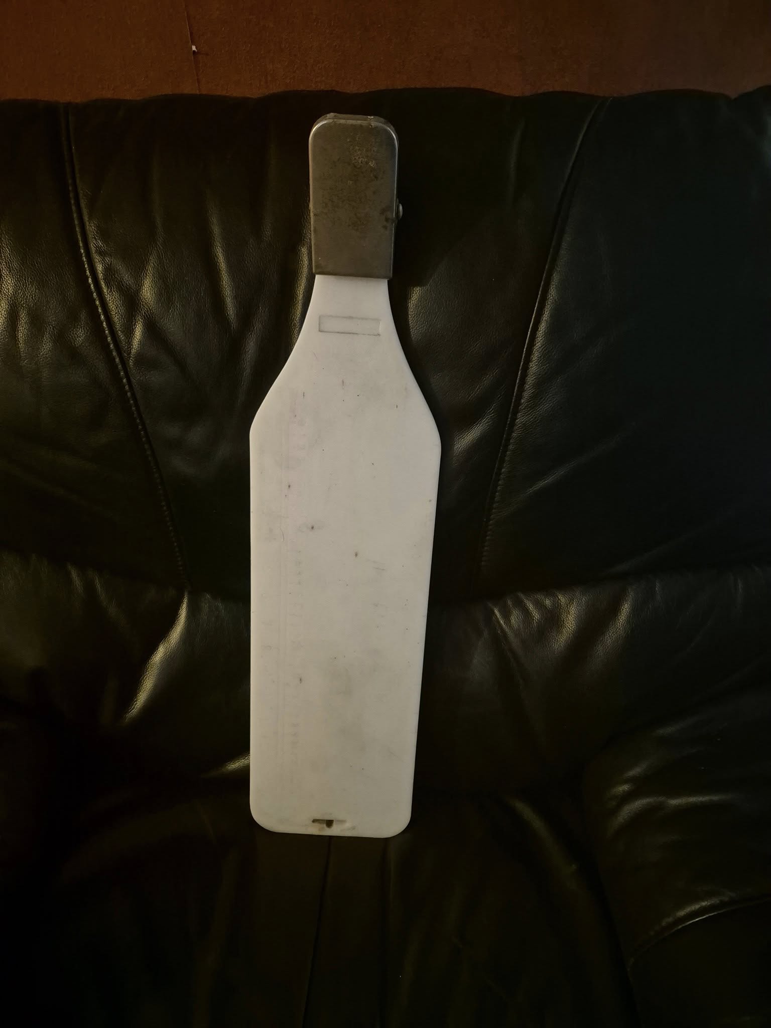 Fish Filleting Board with Tail Clip