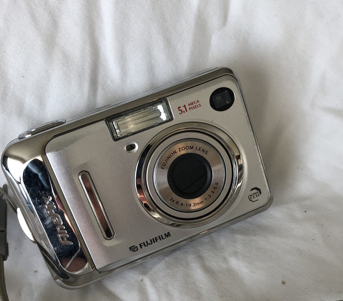 Fujifilm FinePix A500 Digital Camera – 5.1MP