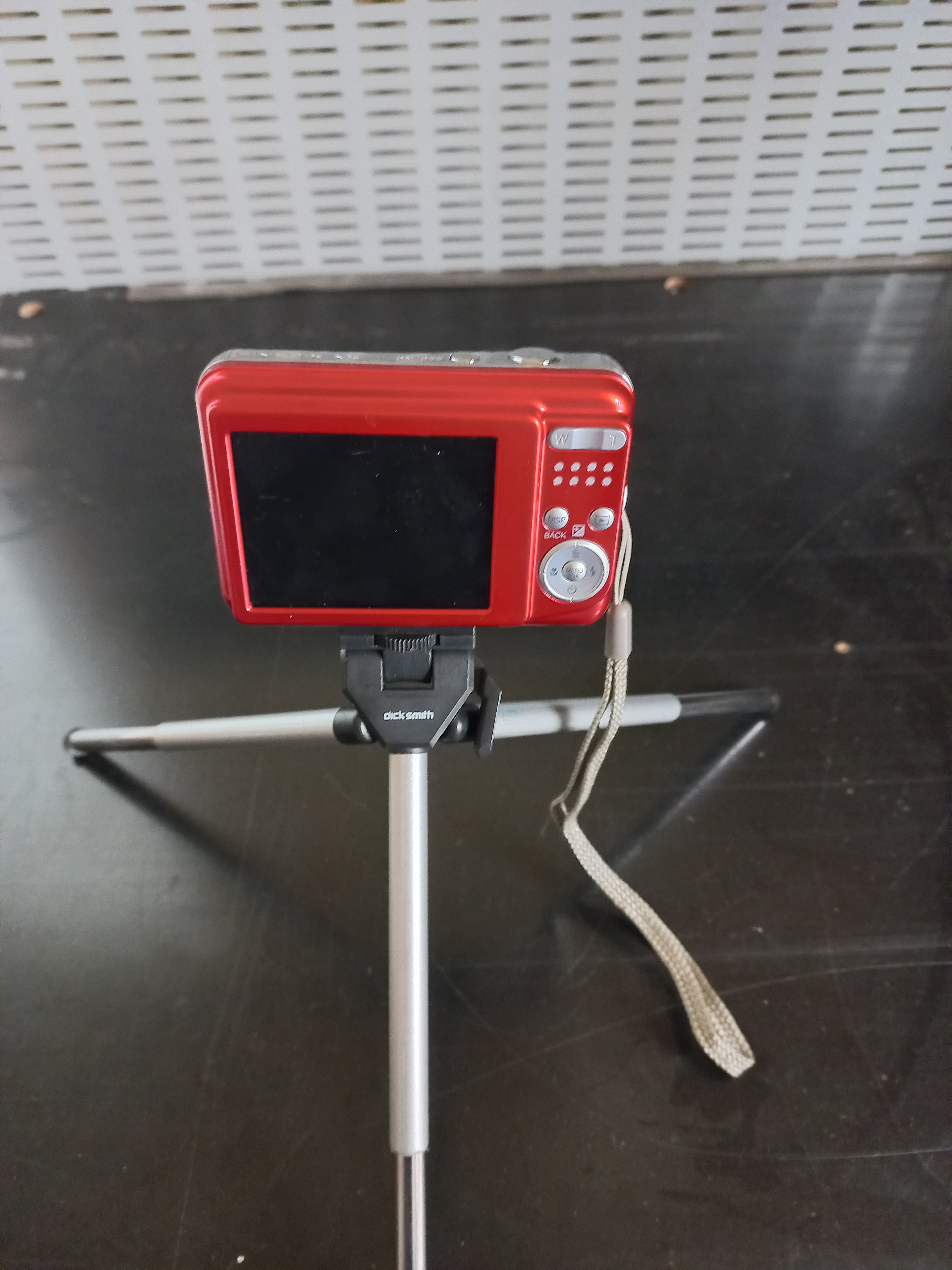 📷 Fujifilm AX600 Digital Camera + Dick Smith Tripod (Silver Aluminium)