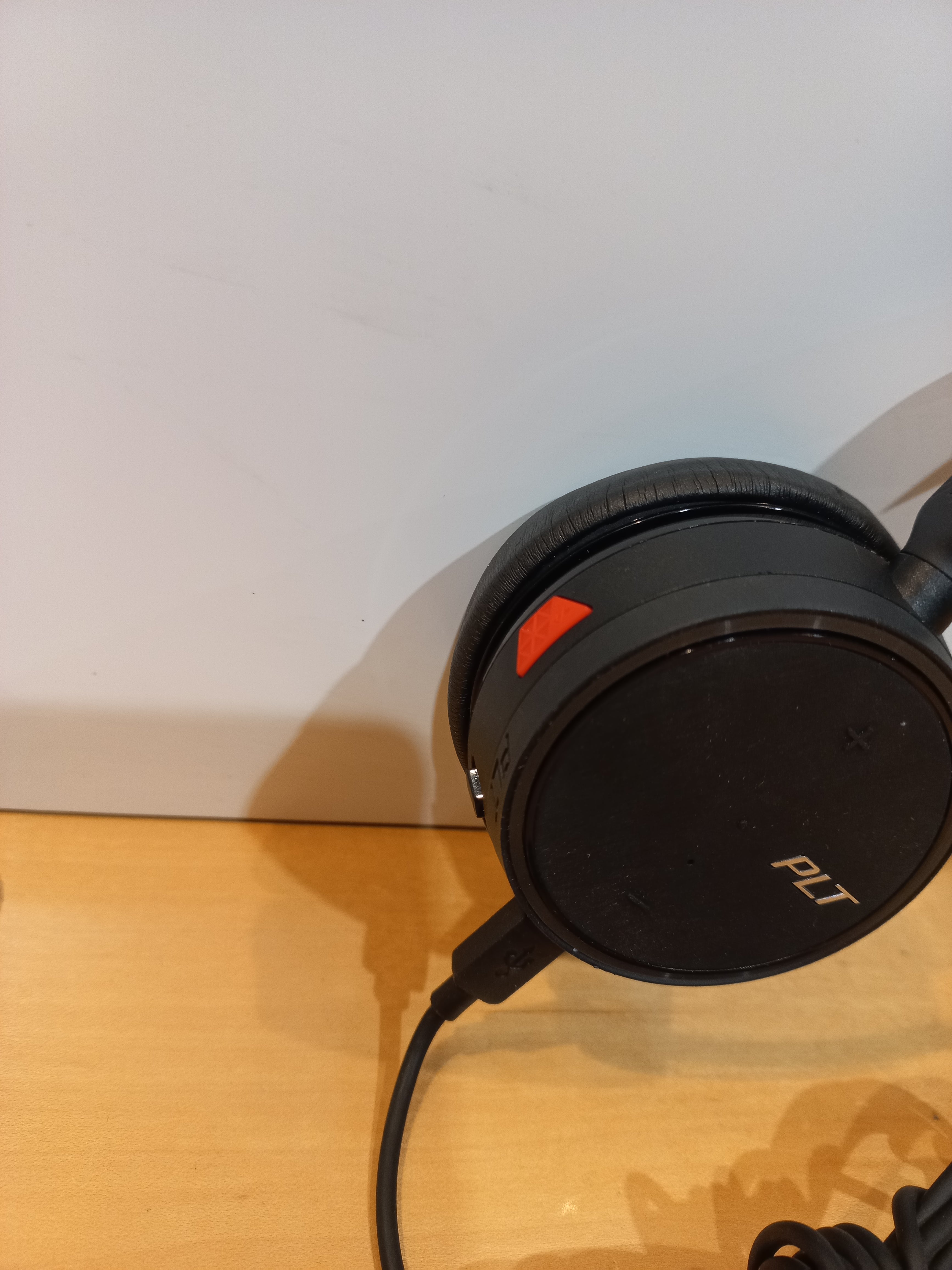 🎧 PLT USB Single-Ear Headset with Microphone