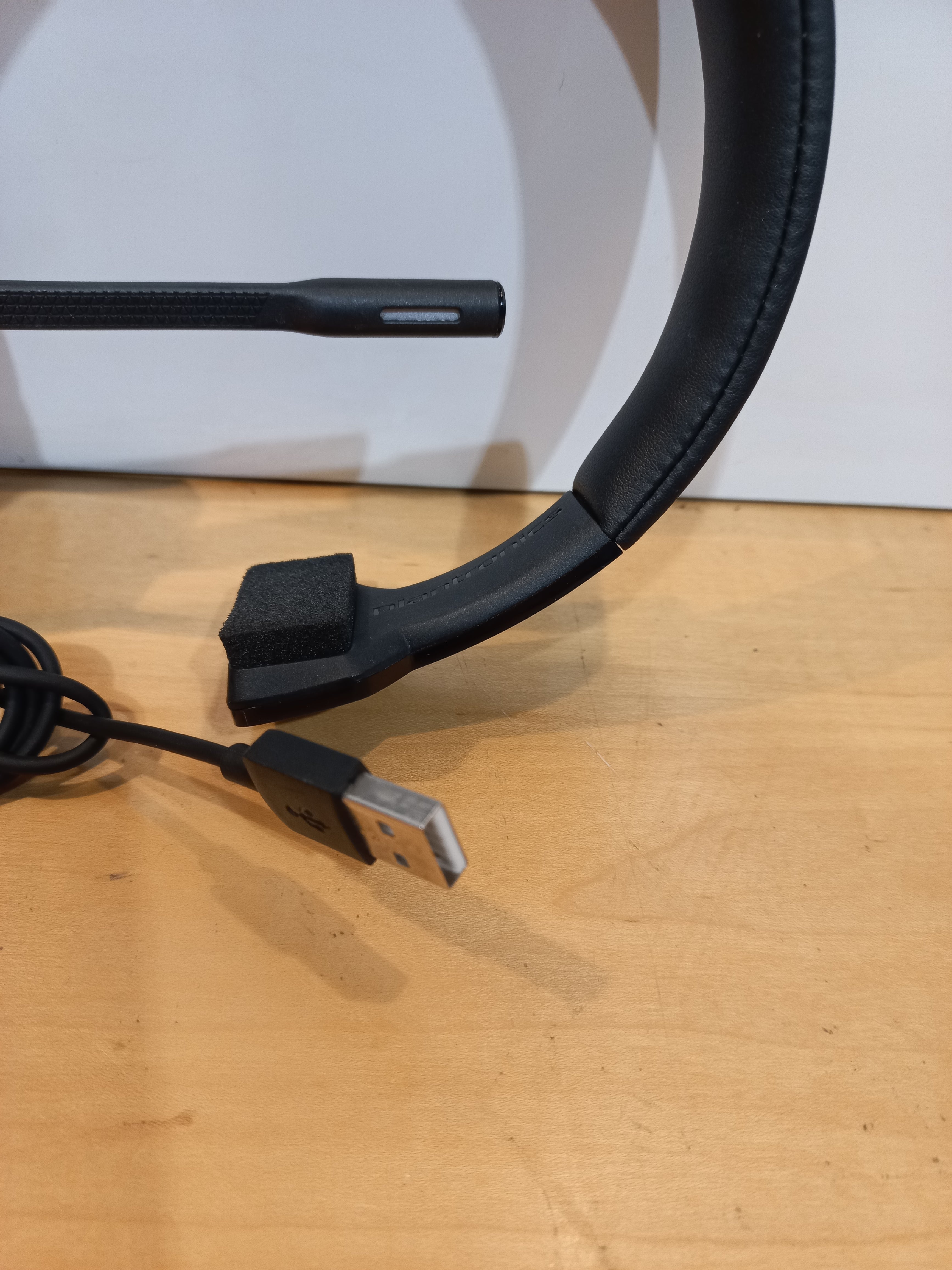 🎧 PLT USB Single-Ear Headset with Microphone