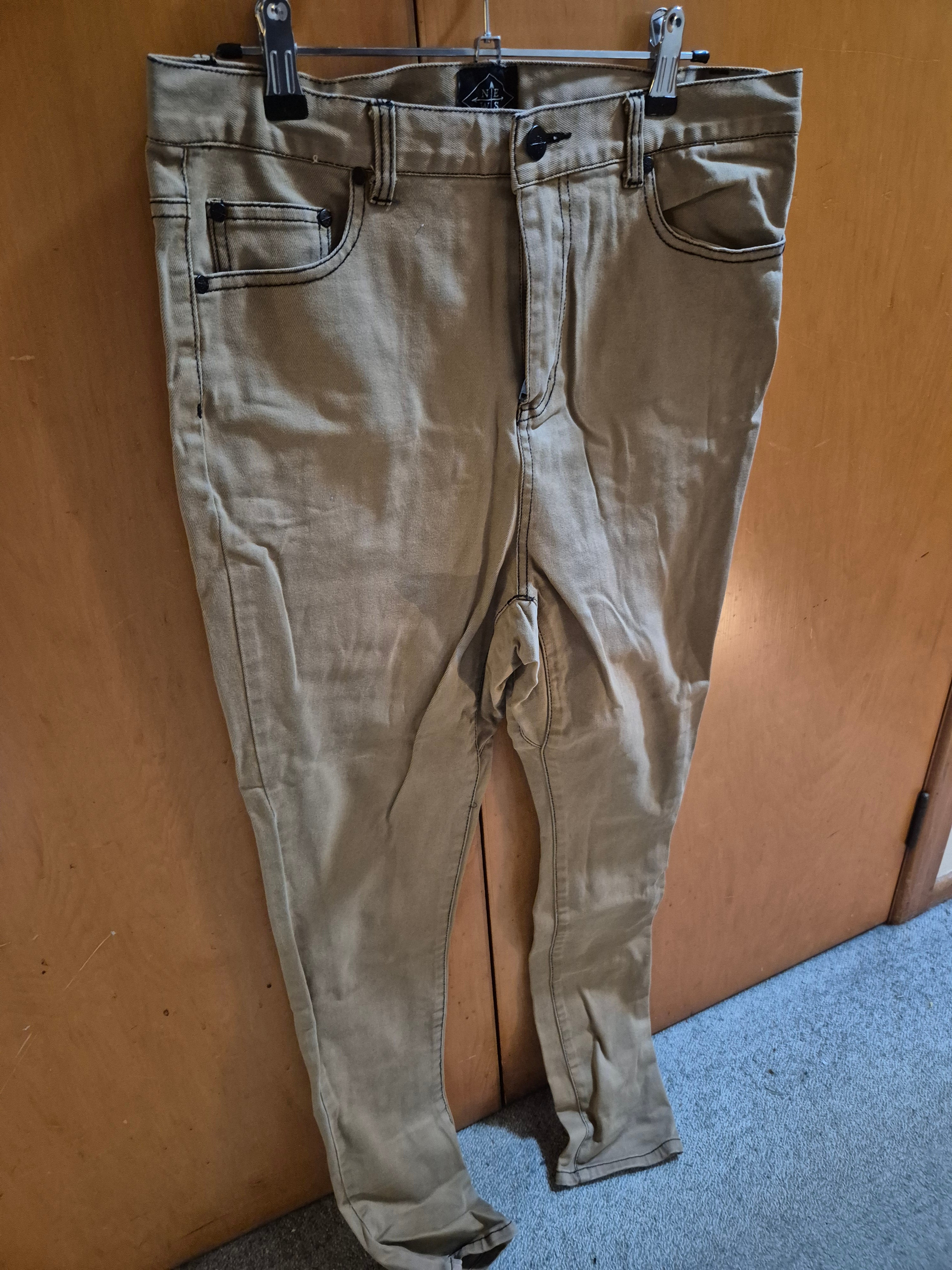 👖 N.E.W.S (North East West South) Men’s Pants – Size 32 🟤⚫