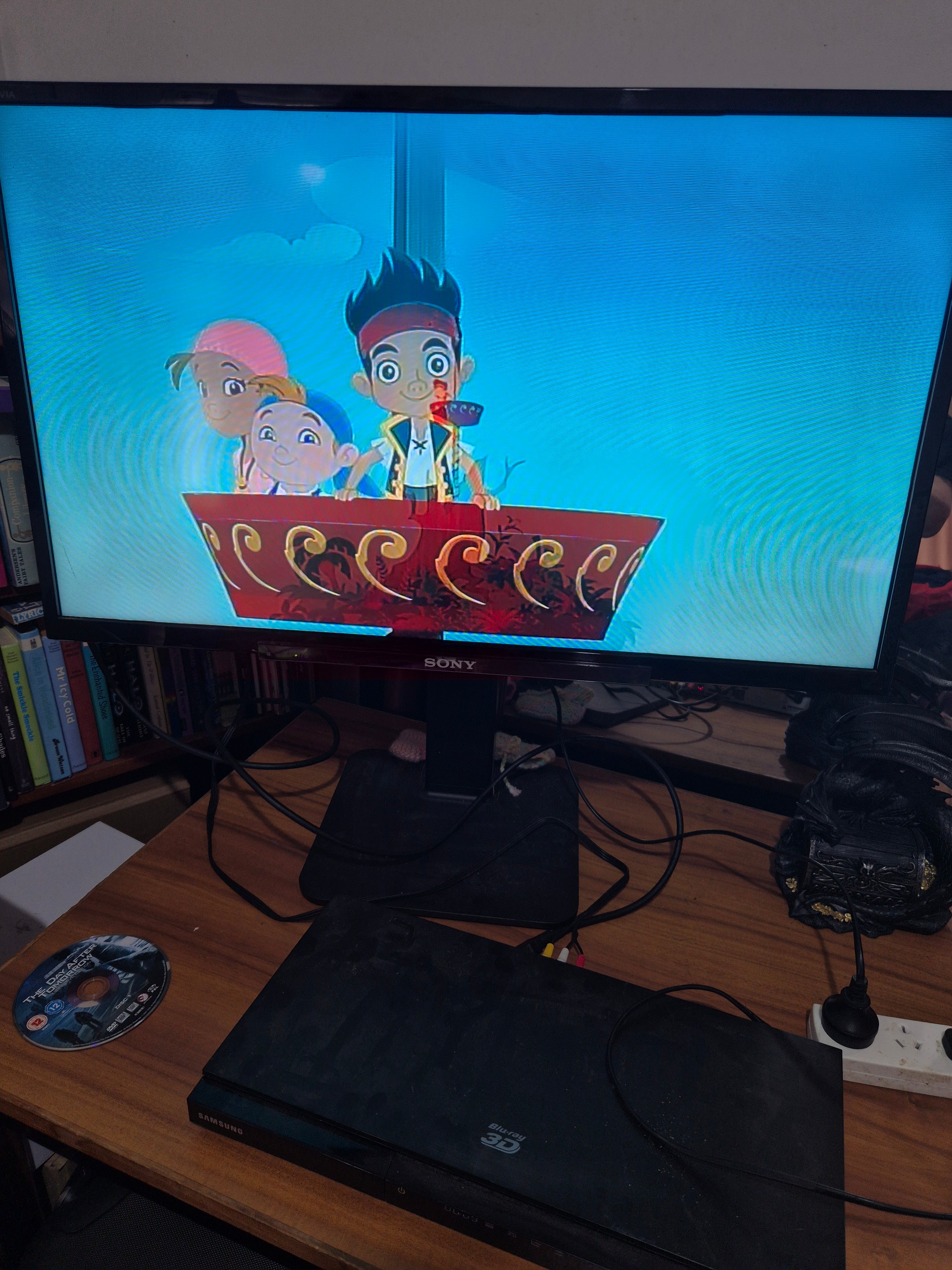 Samsung BD-D5500 Blu-ray Player in good working condition.