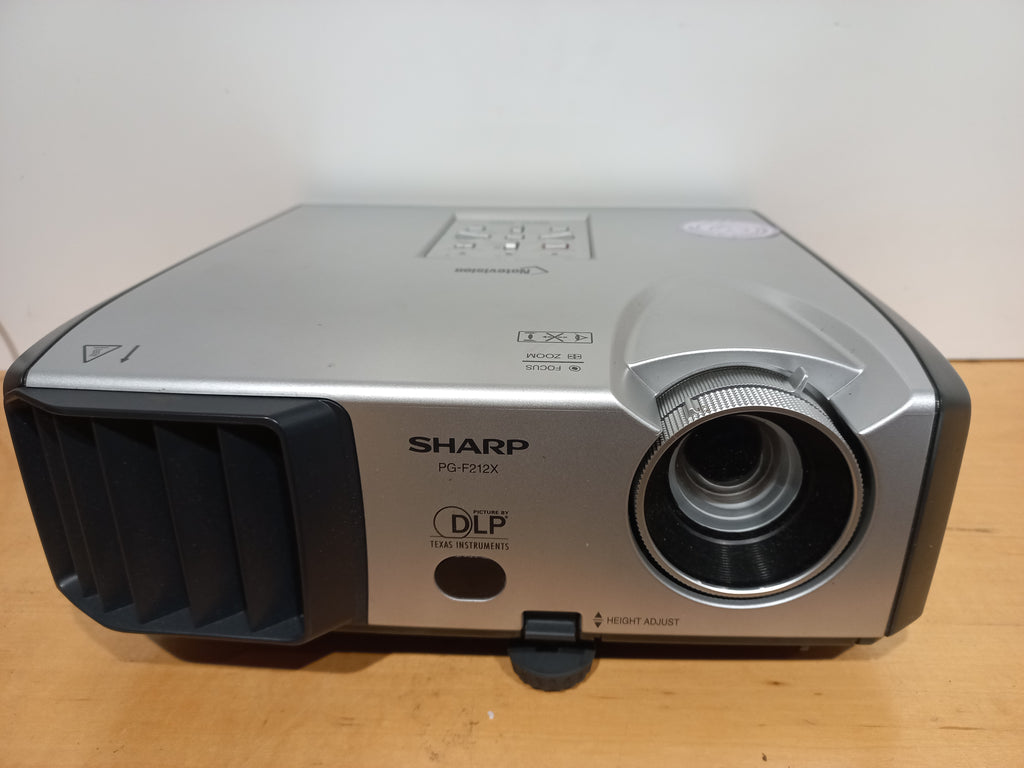 🎥 Projector - Sharp Notevision PG-F212X DLP