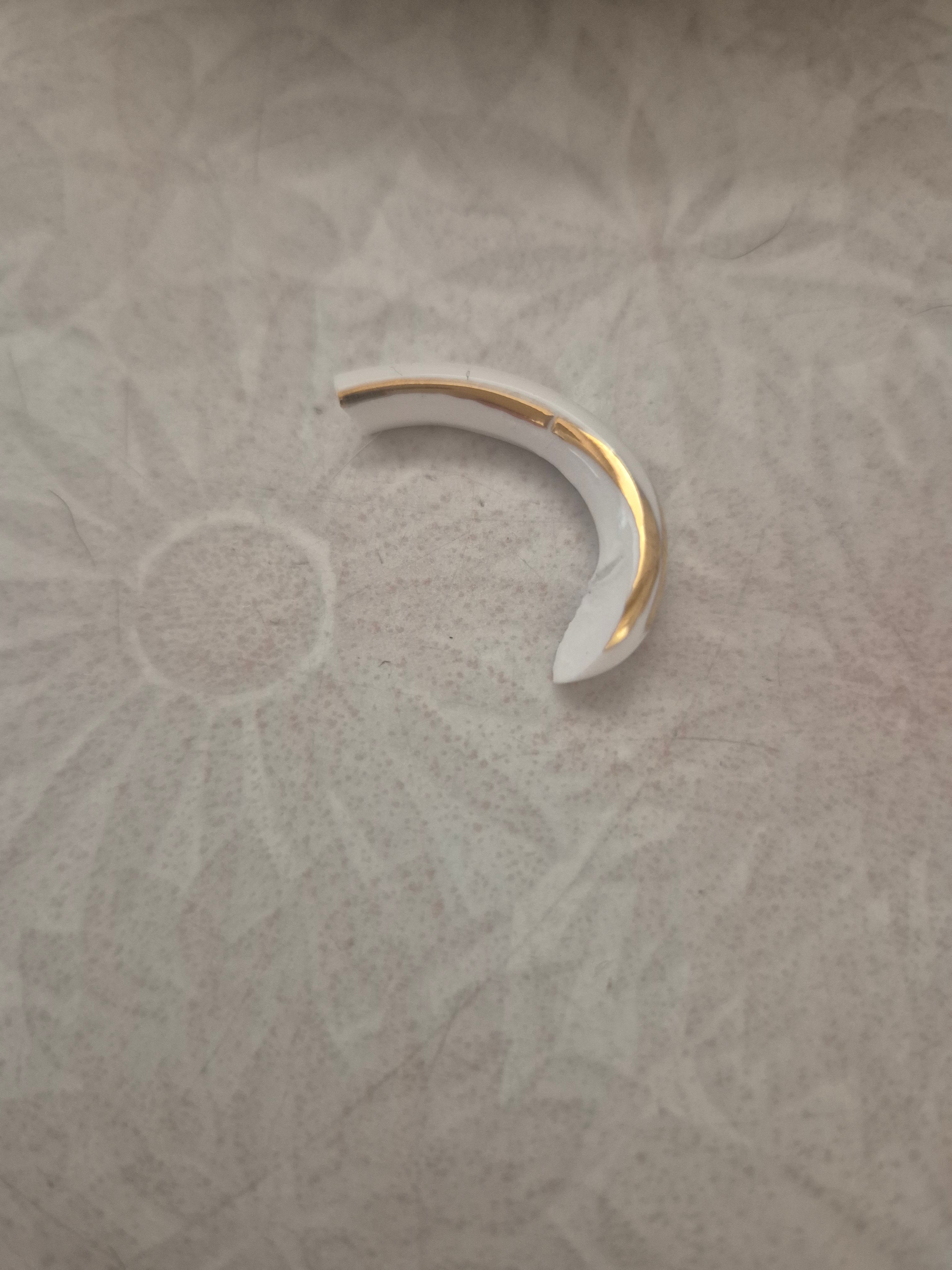 🍽️ Regency Bone China Trio – Cup, Saucer & Plate Set – Gold &amp; White Rose Design 🌹