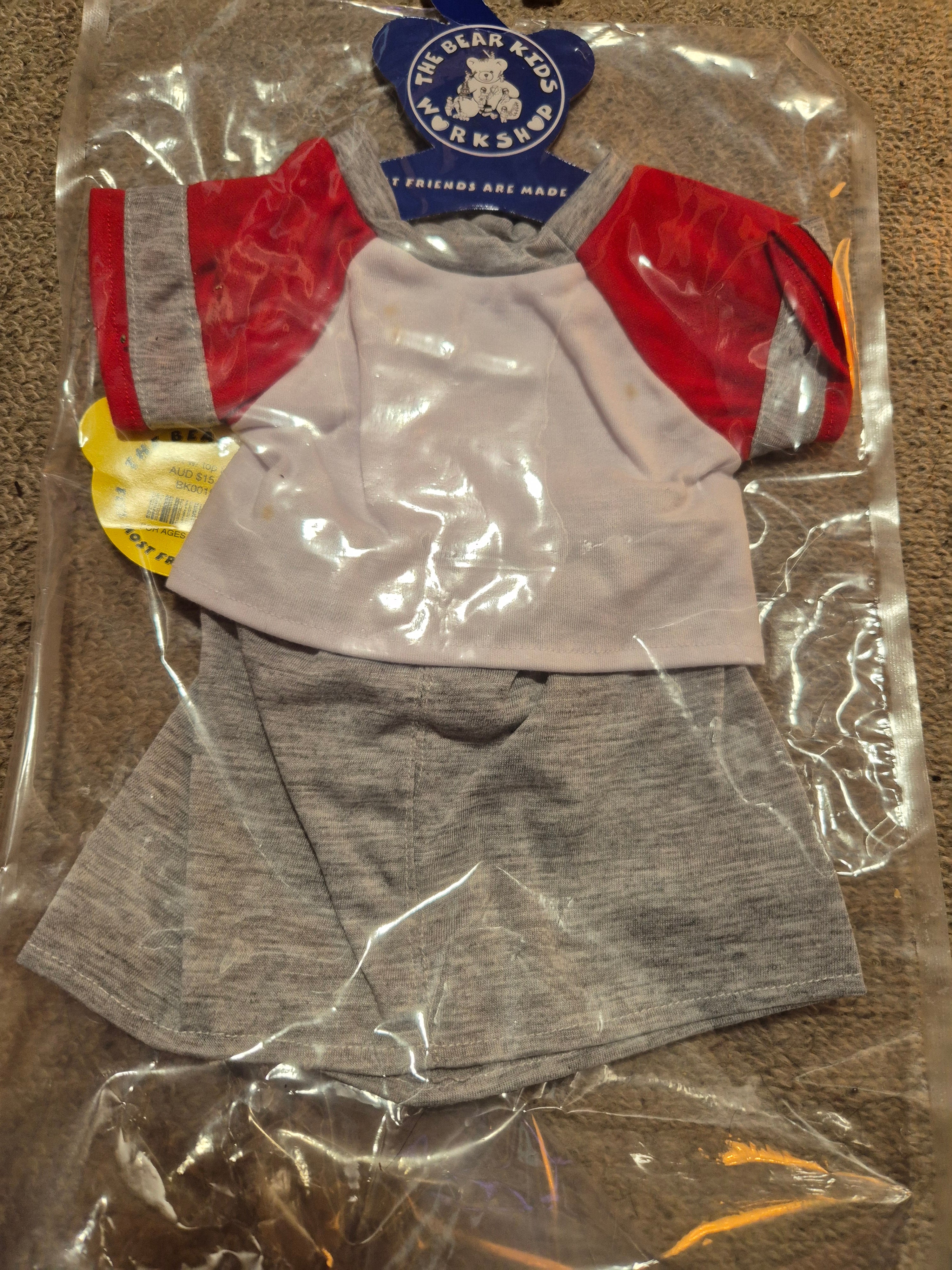 👕 Red & White T‑Shirt with Grey Shorts for Teddy – Brand New in Packaging